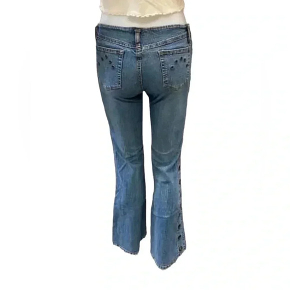 Garage Vintage Y2K Flare Bell Bottom Grommet  Detail Jeans Size 9 - Picture 5 of 15